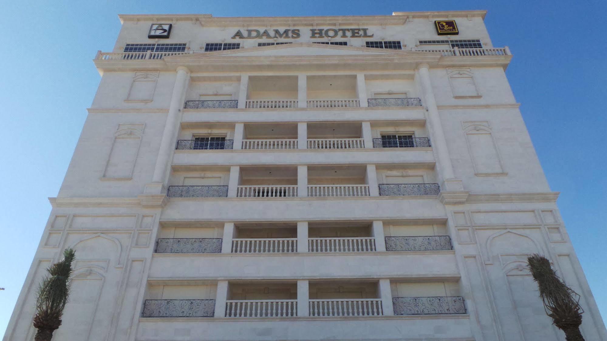 Adams Hotel Kuwait City Exteriör bild